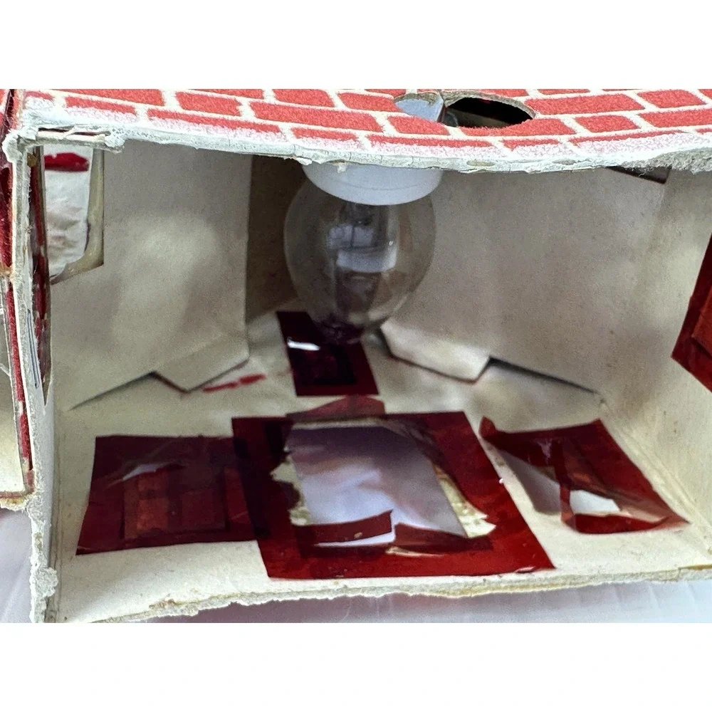 VINTAGE CHRISTMAS LIGHT UP PUTZ STYLE HOUSE JAPAN Damaged